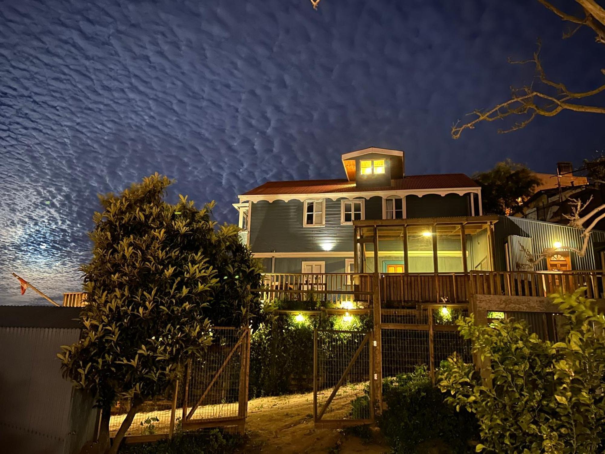 Hotel Faro Azul Valparaiso Cerro Alegre Exterior foto